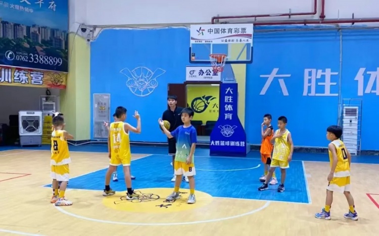 廣東河源體彩少兒籃球培訓(xùn)班：結(jié)營(yíng)不散場(chǎng)，夢(mèng)想正啟航