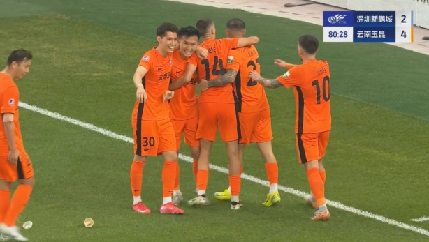 玉昆4-2領(lǐng)先新鵬城！杜加利奇冒頂，徐宏杰得球抽射破門