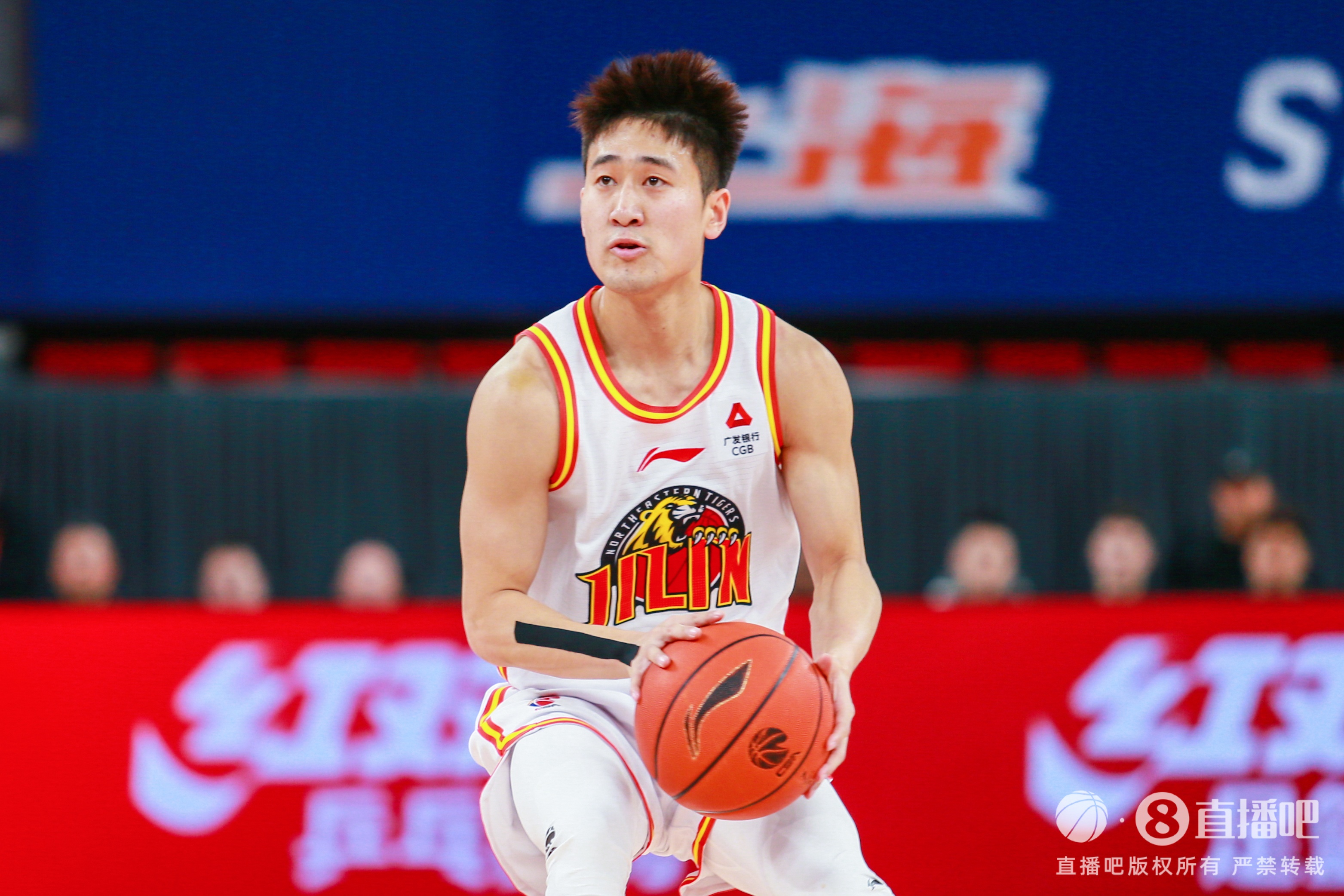 效率不高！姜偉澤13中5拿到14分 三分9中2