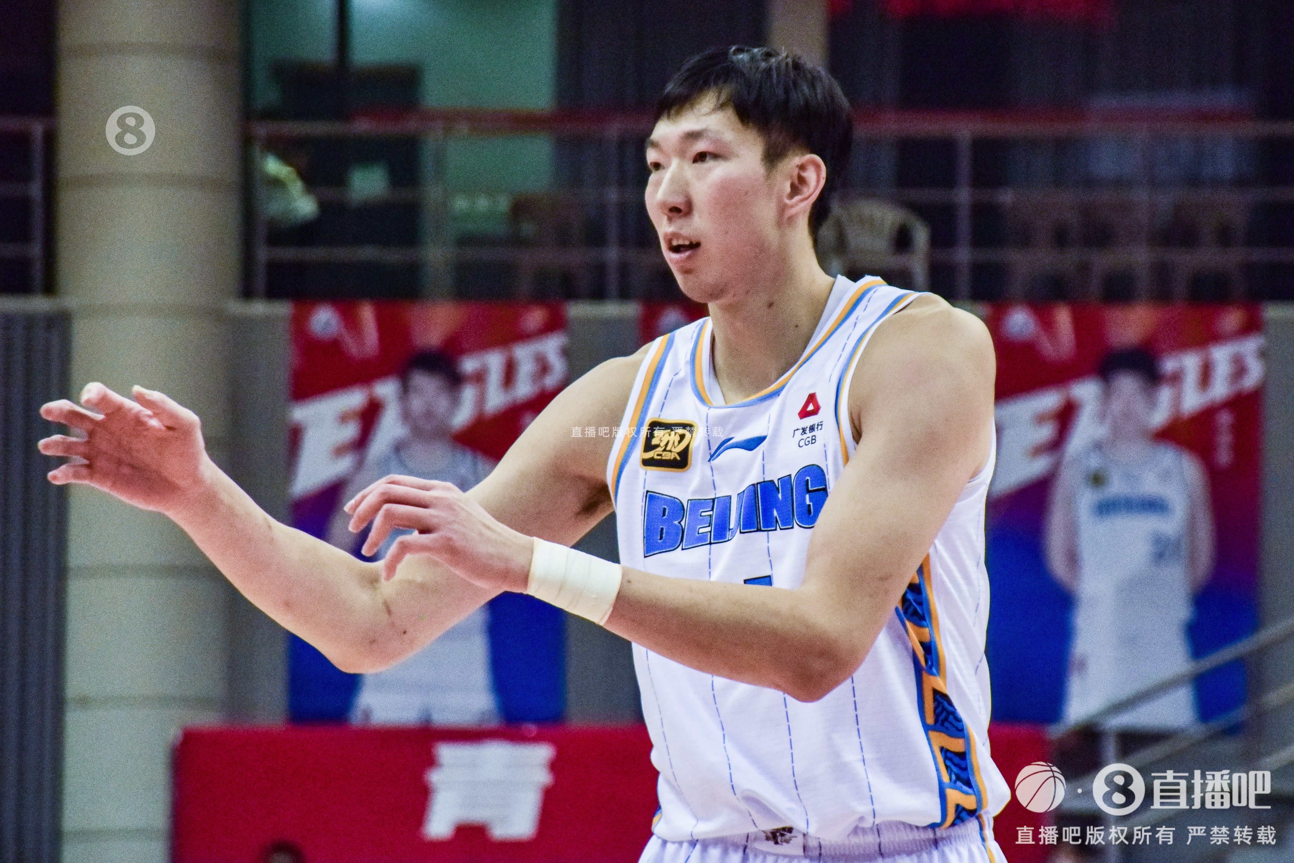 高效且全面！周琦全場11投7中 拿下17分14籃板1搶斷2蓋帽