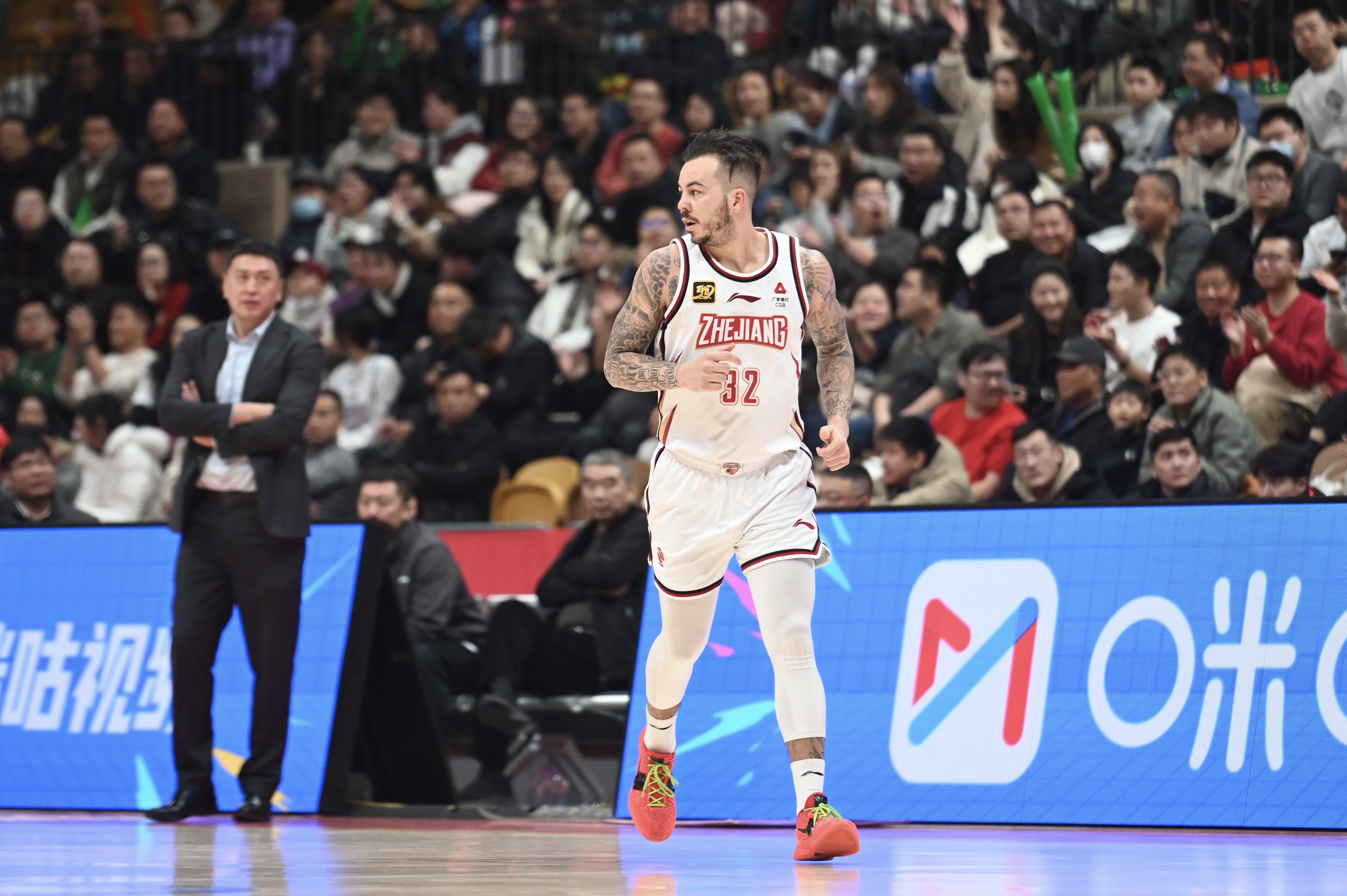 得分爆炸力！約克23中13得34分2板8助4斷 三分11中6