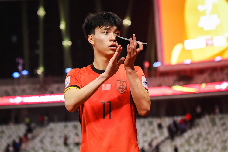 期待首秀！18歲王鈺棟入選中澳戰(zhàn)名單&穿11號(hào)，首進(jìn)國(guó)足正賽名單